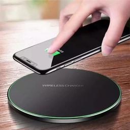Refurbished 9eight5 Fast Charge Qi Wireless Charger Pad (10W) - Reebelo Deutschland
