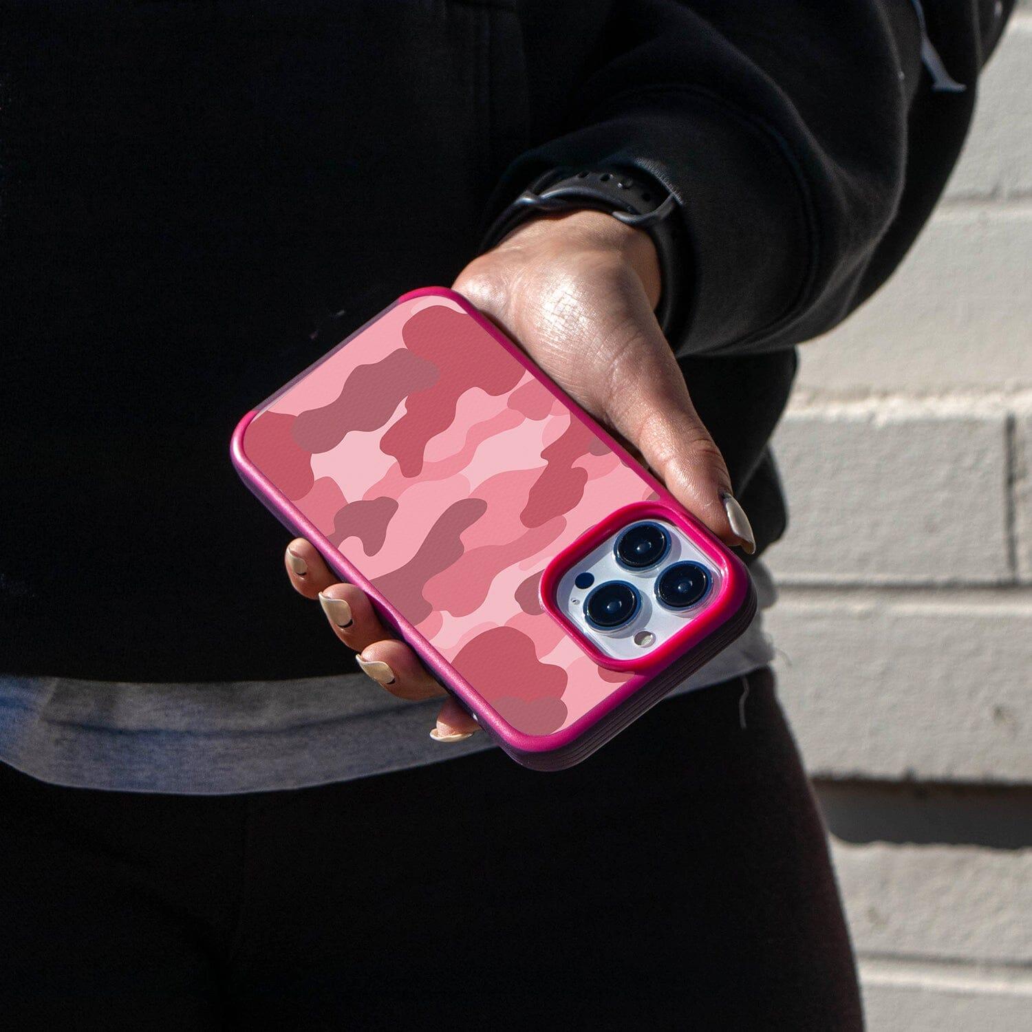 Refurbished Caseco MagSafe iPhone 14 Pro Pink Camo Case - Reebelo Deutschland