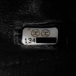 Refurbished Chanel Caviar Leather Classic Maxi Single Flap Bag - Reebelo Deutschland