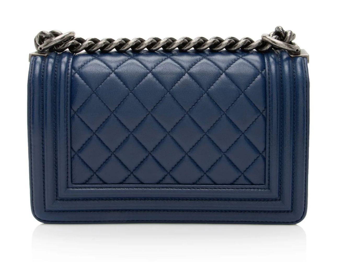 Refurbished Chanel Lambskin Small Boy Bag - Reebelo Deutschland