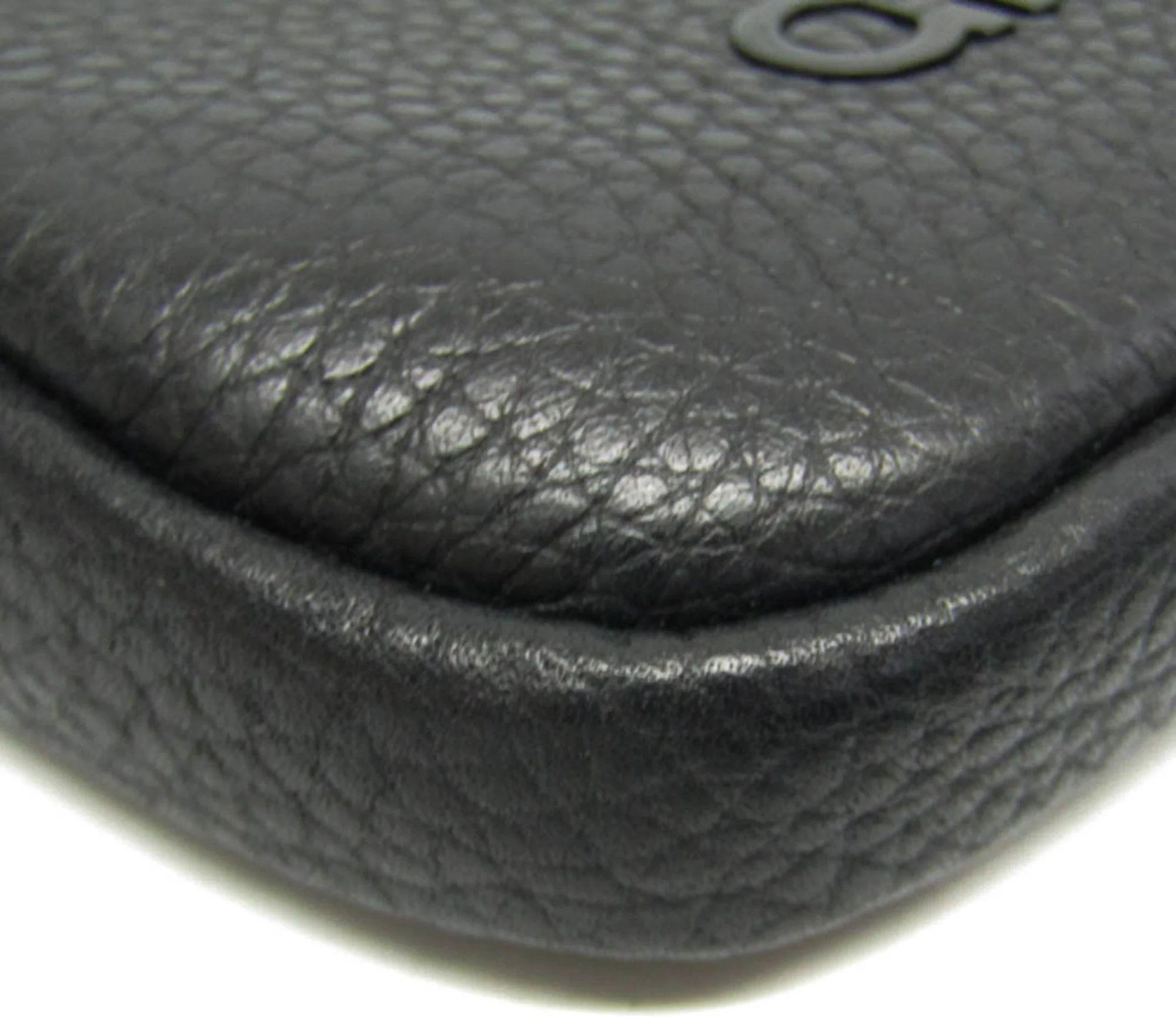 Refurbished Salvatore Ferragamo Leather Pouch - Reebelo Deutschland